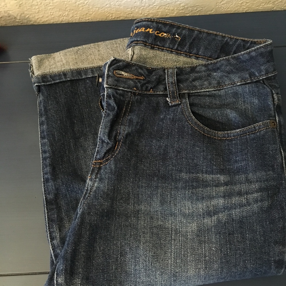 Short/Jean - Picture 2 of 3